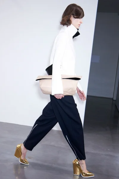 Look 3